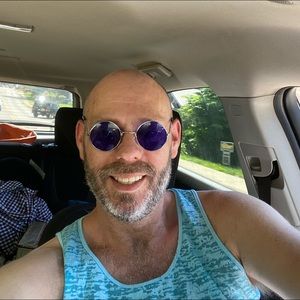 Meet your Posher, Christopher